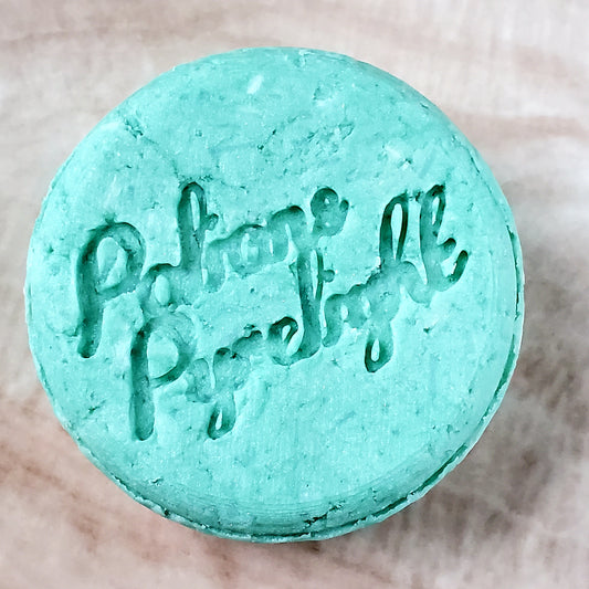 TES V: Nirnroot Cleansing Shampoo Bar - Potions & Pyrelight